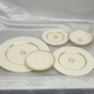 Lenox Nydia P-419-W 5 Piece Place Setting With Finger Bowl Retired
